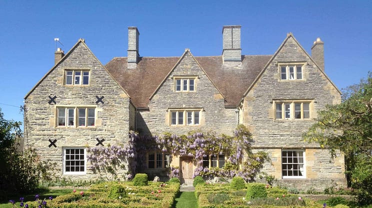 Cotswold Manor 1
