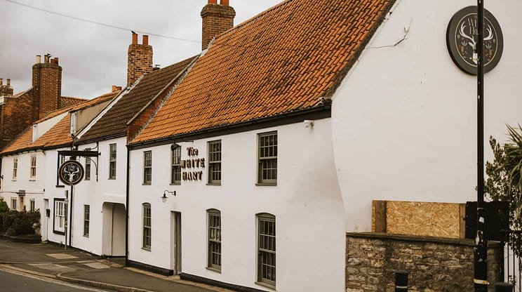 WhiteHart April 0141